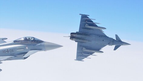 NATO naikintuvai "Eurofighter Typhoon"