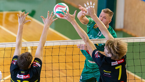 Lietuvos tinklinio čempionate &ndash; galingas A.Mi&scaron;eikio pasirodymas ir &scaron;iauliečių pergalė