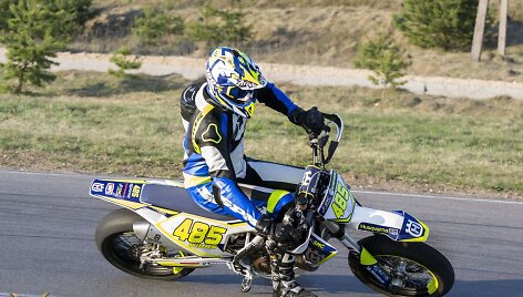 Supermoto