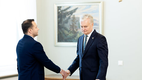 Edvinas Grik&scaron;as, Gitanas Nausėda