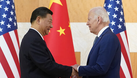J.Bidenui &scaron;is susitikimas su Xi Jinpingu pirmasis nuo jo kadencijos pradžios