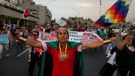 Peru tebevyksta protestai dėl prezidentės D.Boluarte atsistatydinimo