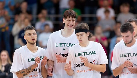 Krep&scaron;inio rungtynės: Lietuvos rezervinė rinktinė &ndash; Jordanijos rinktinė. Deividas Sirvydis, Jonas Pauk&scaron;tė, Ignas Sargiūnas.