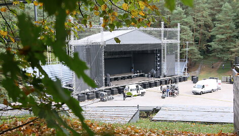 Pasiruo&scaron;imas &bdquo;Sel&ldquo; koncertui Kalnų parke