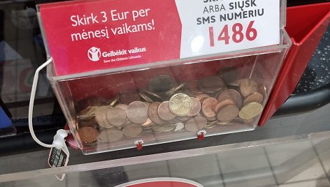 „Gelbėkit vaikus“ aukų dėžutė