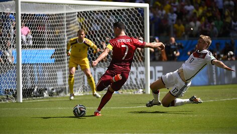 Cristiano Ronaldo ir Peras Mertesackeris