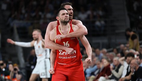 Kostas Papanikoalou