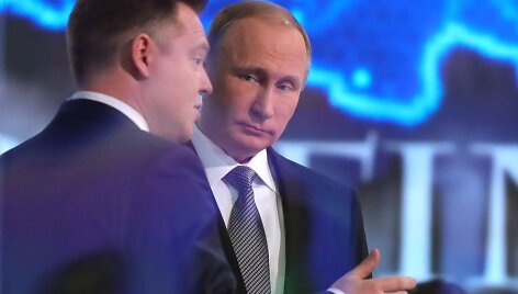 Rusijos prezidentas Vladimiras Putinas atsakinėja į gyventojų klausimus