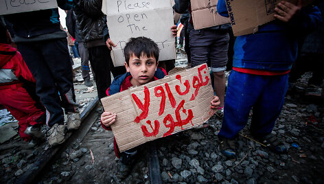Idomeni stovykloje prieglobsčio pra&scaron;ytojai surengė protesto akciją