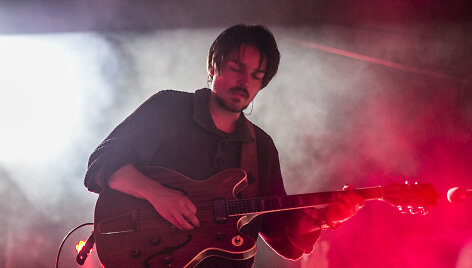 &bdquo;Milky Chance&ldquo; koncerto akimirka