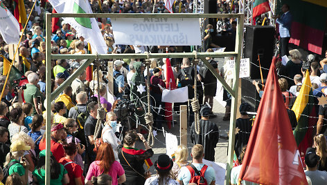 Protestas prieš Galimybių pasą