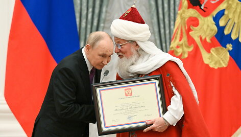 Vladimiras Putinas ir Rusijos auk&scaron;čiausiasis muftijus Talgatas Tadžudinovas