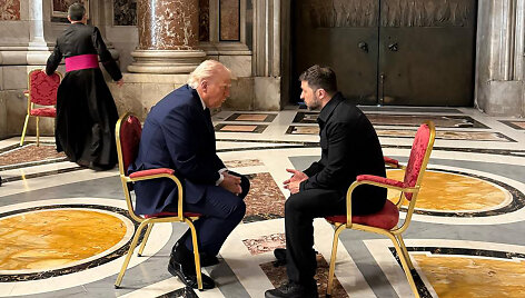 Donaldas Trumpas ir Volodymyras Zelenskis / AFP