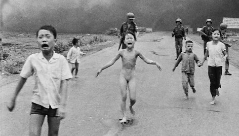 Diskusijas dėl autorystės sukėlusi Vietnamo karo fotografija &bdquo;Karo siaubas&ldquo;