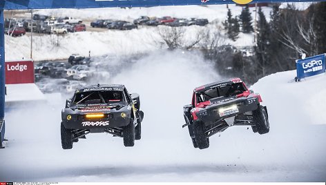 „Red Bull“ rengiamos „Frozen Rush“ visureigių lenktynės