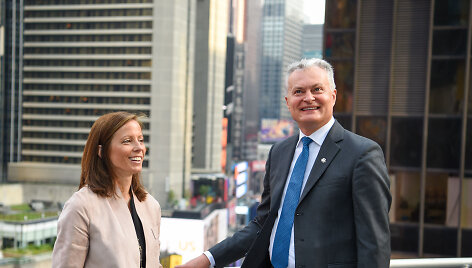 Prezidentas Gitanas Nausėda Niujorke susitiko su JAV vertybinių popierių biržos &bdquo;Nasdaq&ldquo; vadove Adena Friedman