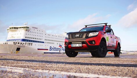 #iGo2Dakar projekto dalyviai važiuos patobulintu &bdquo;Nissan Navara&ldquo;