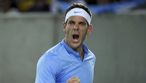 Novakas Džokovičius Rio olimpiados pirmame etape nusileido Juanui Martinui del Potro