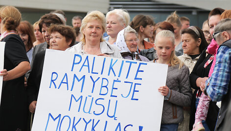 Tautinių mažumų mokyklų piketas
