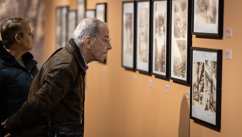 Prancūzijoje atidaryta Benedikto Henriko Tiškevičiaus fotografijų paroda