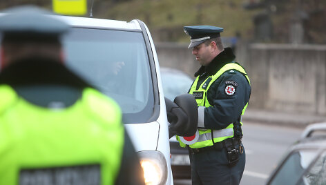 Antikorupcijos dienos proga policija surengė reidą Vilniuje