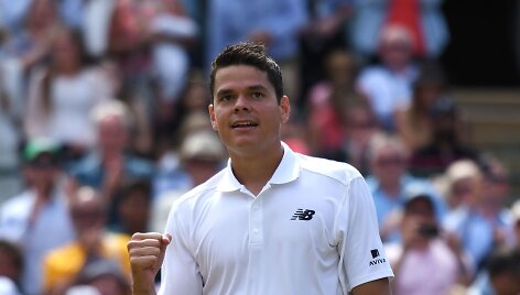 Milo&scaron;as Raoničius prie&scaron; Samą Querrey