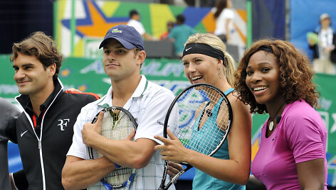 Rogeris Federeris, Andy Roddickas, Marija &Scaron;arapova ir Serena Williams