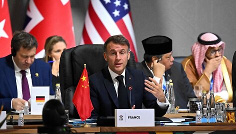 LEON NEAL / AFP