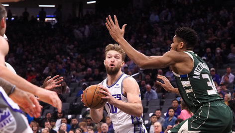 Domantas Sabonis ir Giannis Antetokounmpo