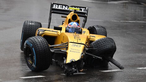 Monako GP sudaužytas &bdquo;Renault&ldquo; bolidas