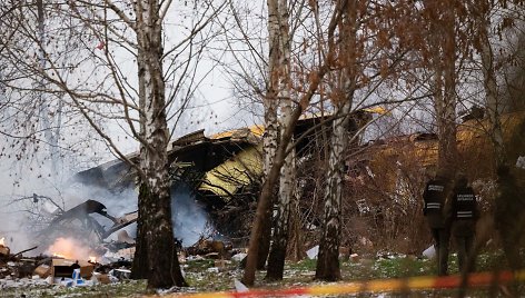 Vilniuje šalia gyvenamojo namo nukrito lėktuvas