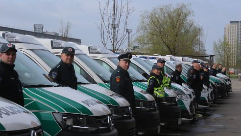 Klaipėdoje pašventinti nauji policijos automobiliai.