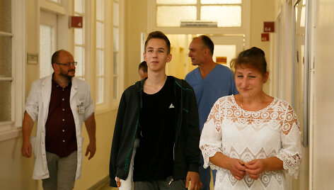 Sužalotas vaikinas i&scaron;ra&scaron;ytas i&scaron; Kauno klinikų