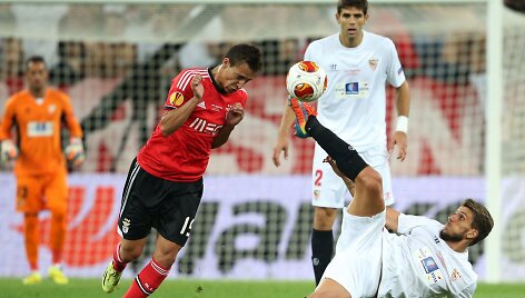 &bdquo;Sevilla&ldquo; ir &bdquo;Benfica&ldquo; dvikovoje paai&scaron;kėjo Europos lygos laimėtojai &ndash; jais tapo ispanai