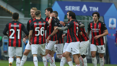 „Milan“ futbolininkai 2:0 įveikė „Fiorentina“.