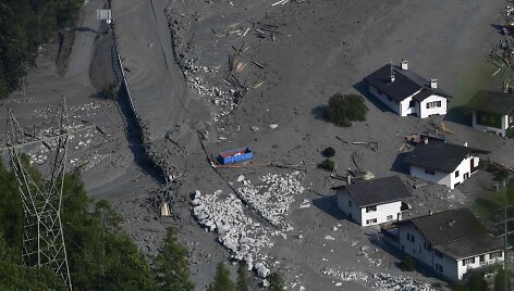 Nuo&scaron;liauža Bondo miestelyje