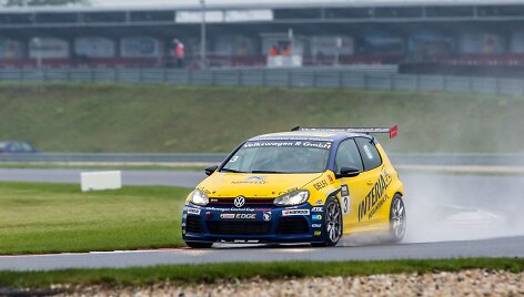 &bdquo;Volkswagen Castrol Cup&ldquo; kvalifikacija Slovakijoje