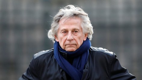 Režisierius Roman Polanski lanko ceremoniją Paryžiuje. / CHARLES PLATIAU / REUTERS