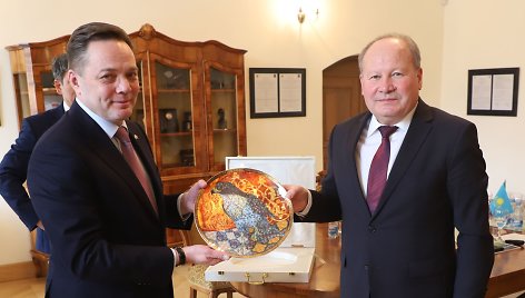 Kazachstano ambasadoriaus V.Temirbayevo susitikimas su Kauno valdžia