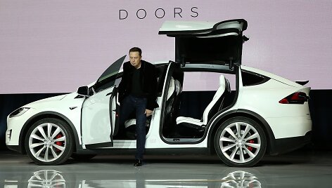 &bdquo;Tesla Model X&ldquo; pristatymas
