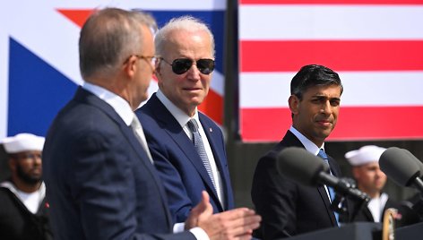 JAV prezidentas Joe Bidenas ir Jungtinės Karalystės ministras pirmininkas Rishi Sunakas