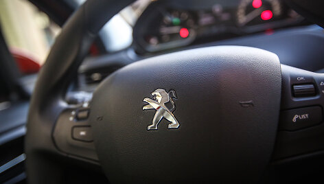 Atnaujintas &bdquo;Peugeot 208&ldquo;