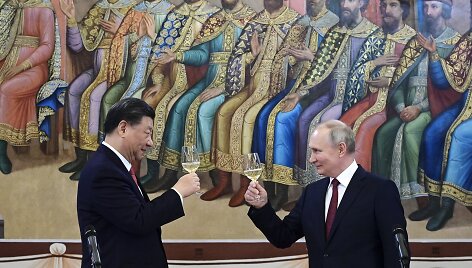 Kinijos prezidentas Xi Jinpingas ir Rusijos lyderis Vladimiras Putinas