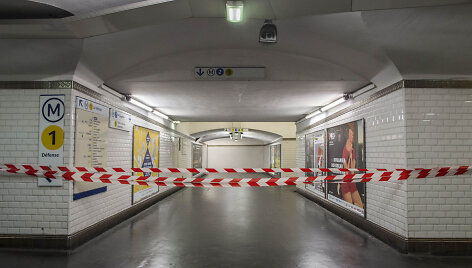 Paryžių paralyžiavo didelis vie&scaron;ojo transporto sektoriaus darbuotojų streikas
