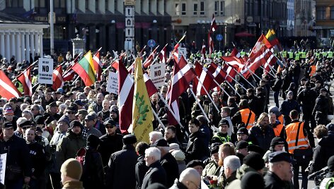 Rygoje eitynėse latvių SS legiono karių atminimui dalyvavo apie 2 tūkstančiai žmonių