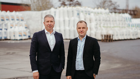 Kęstutis Pakalnis (UHB įmonių grupės valdybos pirmininkas) ir Tomas Kropa (&bdquo;UHB Agro&ldquo; vadovas)