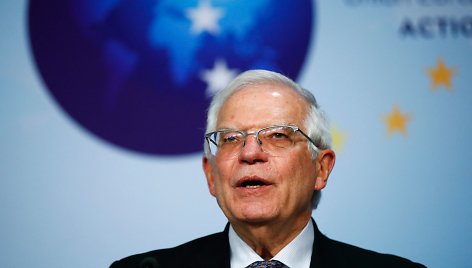 J.Borrellis: dėl rusiškos naftos embargo nėra garantijų