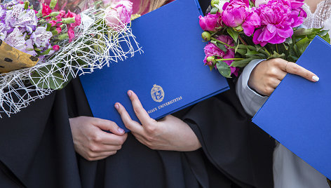 Diplomų įteikimo ceremonija