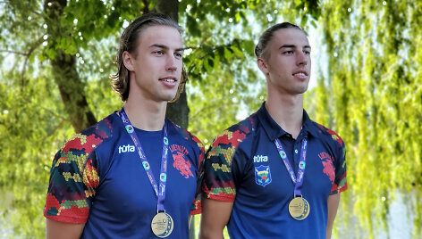  Broliai Domantas ir Dovydas Stankūnai Europos irklavimo jaunimo (iki 23 metų) čempionate i&scaron;kovojo auksą.