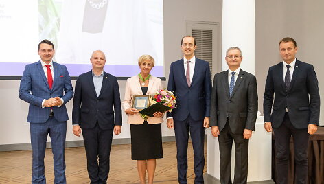 ministrai ir &Scaron;iauliu kolegijos vadovė